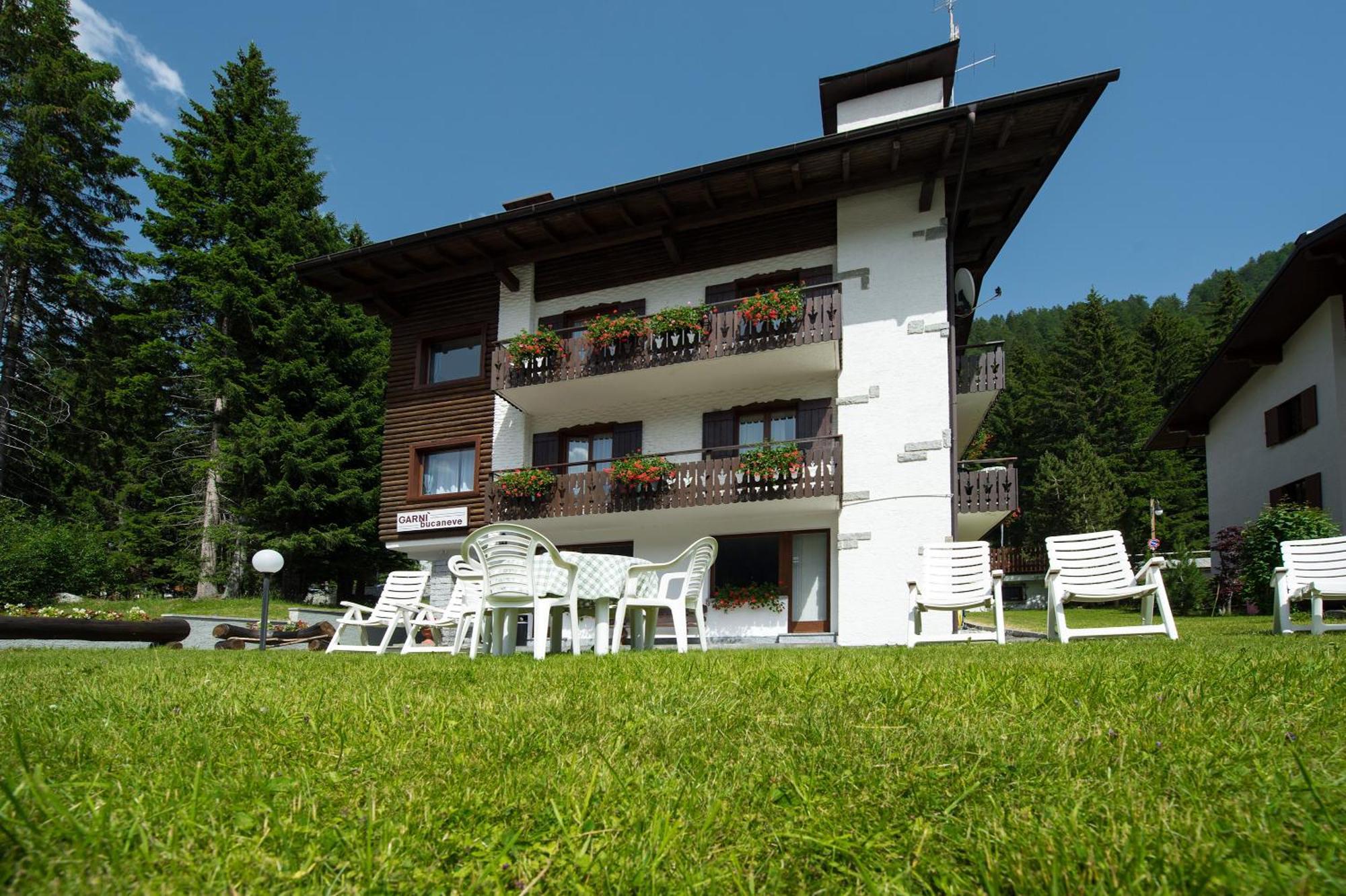 Garni Bucaneve Madonna di Campiglio Exterior photo