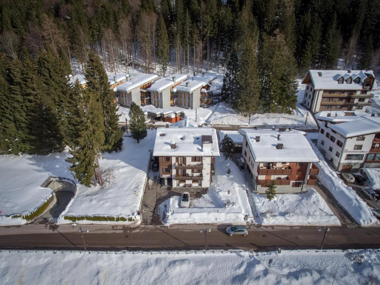 Garni Bucaneve Madonna di Campiglio Exterior photo